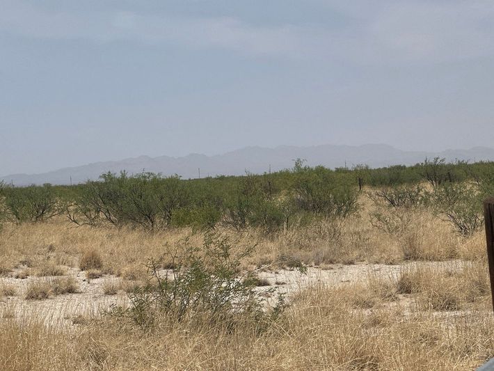0.86 acres in Cochise County, AZ — APN 207-02-311