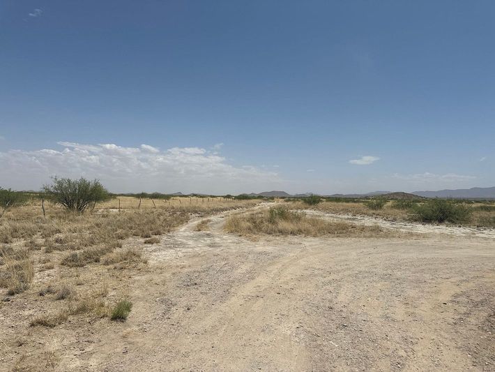 0.86 acres in Cochise County, AZ — APN 207-02-311