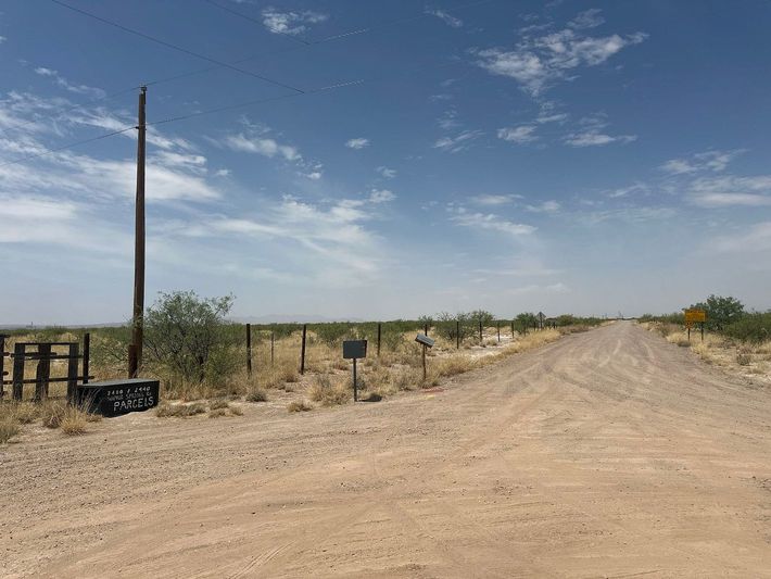 0.86 acres in Cochise County, AZ — APN 207-02-311