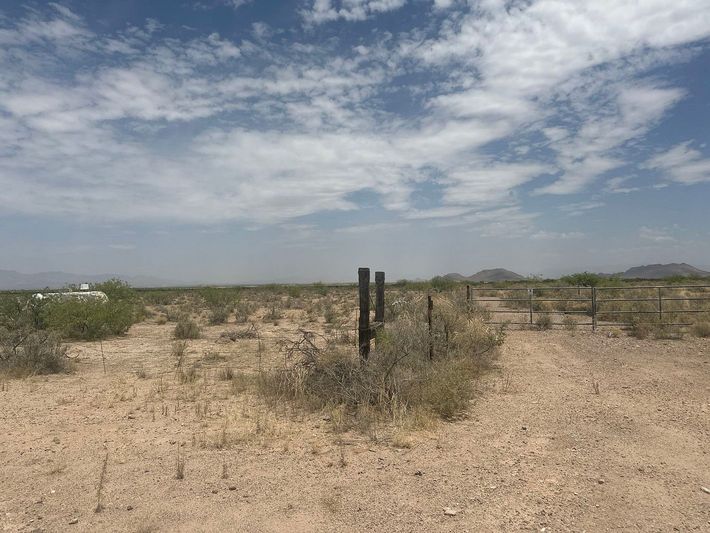 0.52 acres in Cochise County, AZ — APN 207-11-208