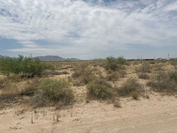 0.52 acres in Cochise County, AZ — APN 207-11-208